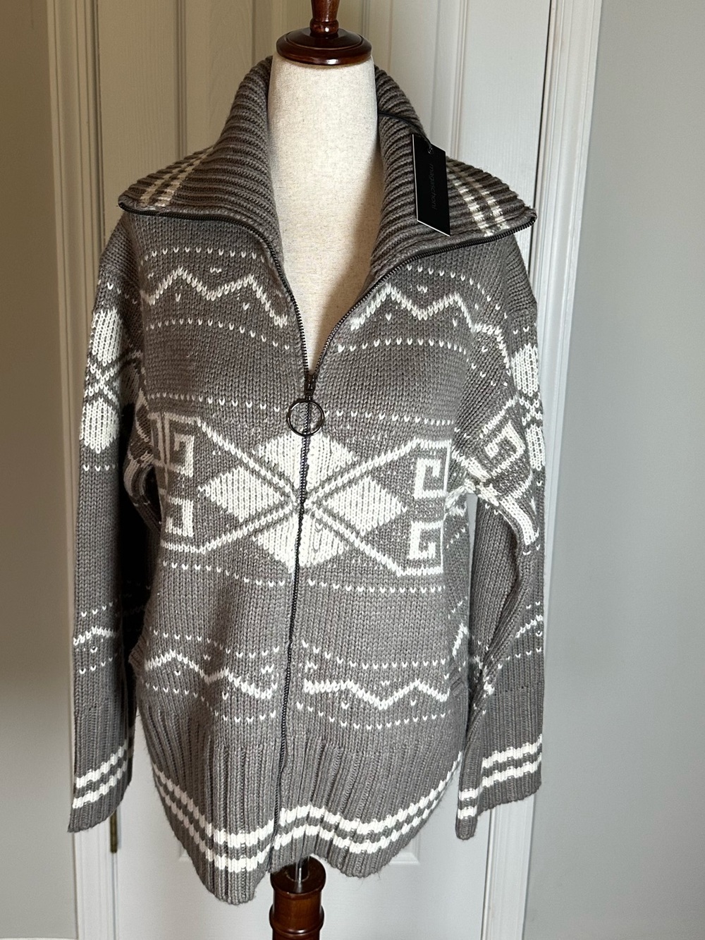 Magaschoni Gray & White Geometric Zip Teddy Jacket NWT